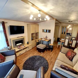 Mobilhomes 6 Et 8 Personnes Aven Kerlann Draps Fournis Camping Pont-Aven