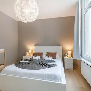 cozy-apartment-nearby-the-beach-of-ostend.hotelsghent.com/